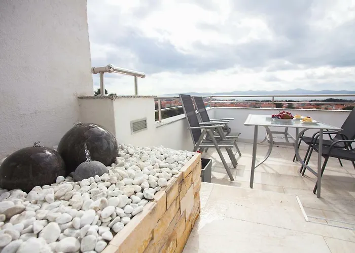 Magic Blue Sky Apartment *