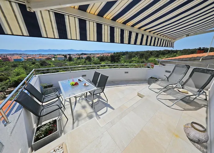 Magic Blue Sky Apartment *